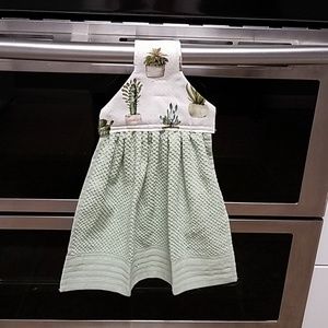 Hanging cactus printed towel